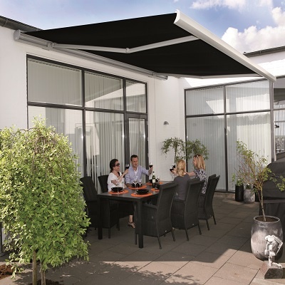 Kazetové výsuvné markýzy