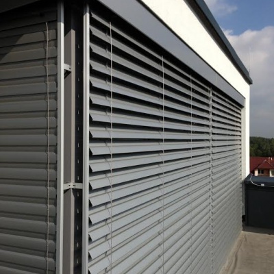 Na co myslet při pořízení venkovních žaluzií, rolet